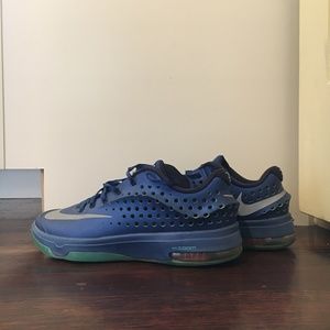 mens KD basketball shoes